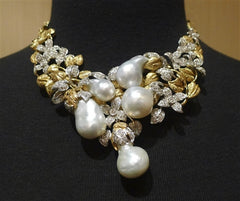 Lorraine Schwartz Buccellati Style Necklace with South Sea Pearls and Diamonds