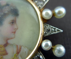 Edwardian Portrait of a Lady Brooch in 18K Yellow Gold