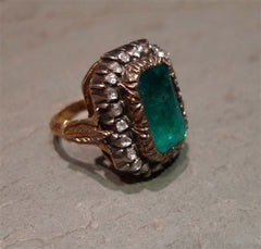 Estate 18K Yellow Gold, Diamond, and Emerald Ring