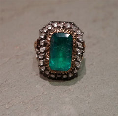 Estate 18K Yellow Gold, Diamond, and Emerald Ring