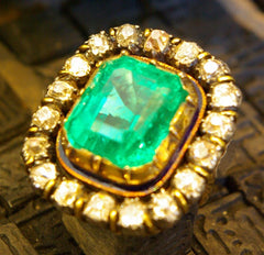 Antique 14K Yellow Gold Emerald and Diamond Ring