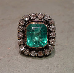 Antique 14K Yellow Gold Emerald and Diamond Ring