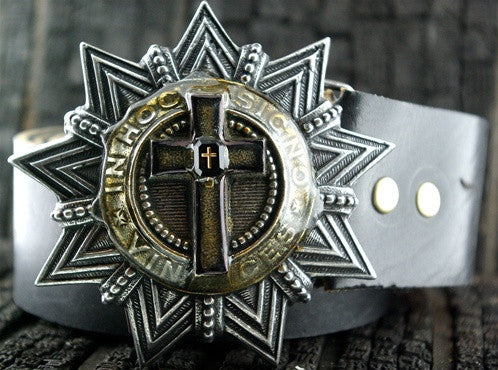 Kimme Winter Star Belt Buckle with Cross Design