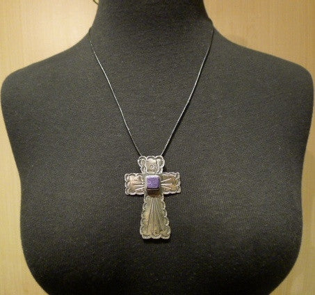 De La Rosa Sterling Silver and Sugilite Cross Pendant