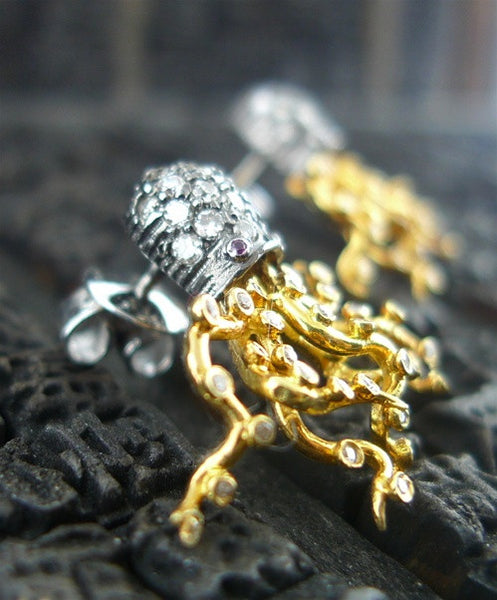 Umlaut 18k Yellow Gold with Blackened Diamond Octopus Stud Earrings