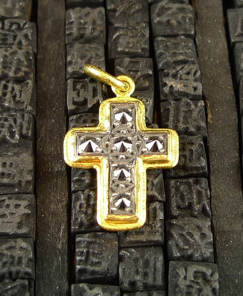 ARA 24K Collection Black Diamond Cross Pendant in Pure Gold and Oxidized Silver
