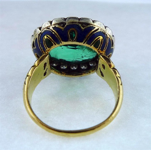 Antique Emerald Ring in Enameled 18K Yellow Gold with Diamond Surround