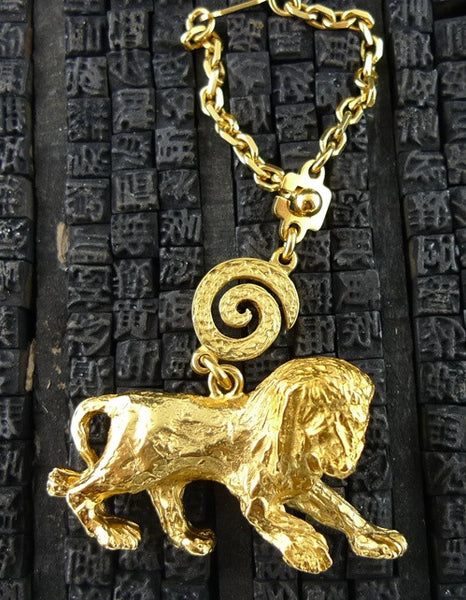 Robert Goossens Gold-Plate Approx. 3" Leo Zodiac Key Chain