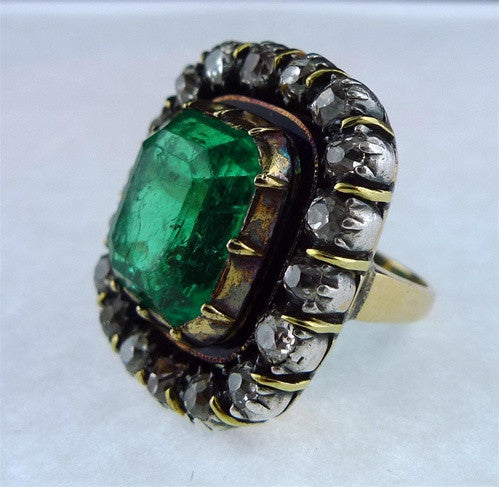 Antique 14K Yellow Gold Emerald and Diamond Ring