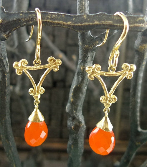 Pamela Froman 18K Yellow Gold and Faceted Pear Shaped Carnelian Earrings
