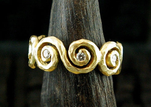 Pamela Froman Diamond Eternal Scroll Ring in 18K Gold