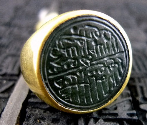 Venetian 22K Yellow Gold Carved Stone Ring