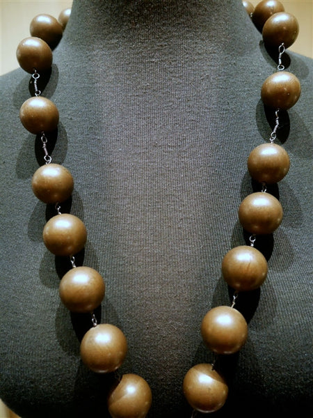 Kimme Winter Wooden Rosary Style Necklace
