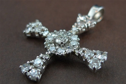 CHURCHILL Private Label 14k Diamond Maltese Cross Charm