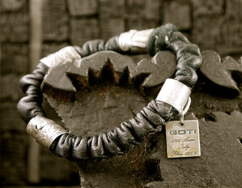 Goti Twisted Black and Silver Bracelet