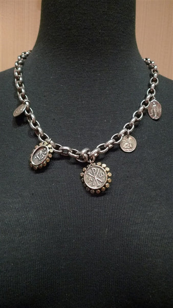 De La Rosa Parry Necklace in Sterling Silver with Charms