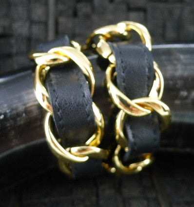 CC SKYE ダブルラップ　ブレスレット　レザー　ニコール　CCスカイ　アクセ CC Skye Double Wrap Leather Bracelet in Black and Gold