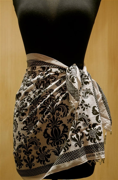 Graham Kandiah Toile Short Black and White Biarrite Sarong