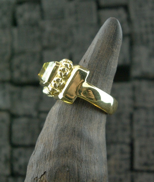 Marisa Perry 18K Yellow Gold and Lemon Citrine All Around Bud RIng