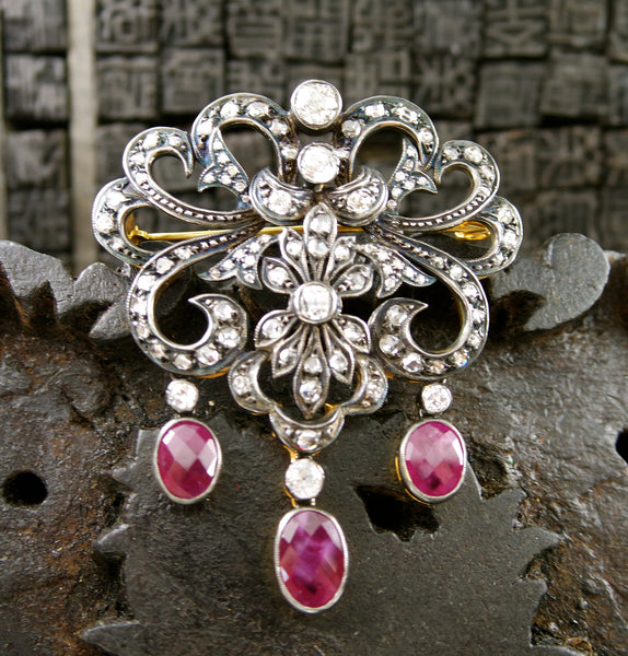 Diamond Pins & Brooches