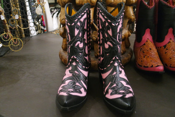 Old Gringo Black and Pink Jude Boot