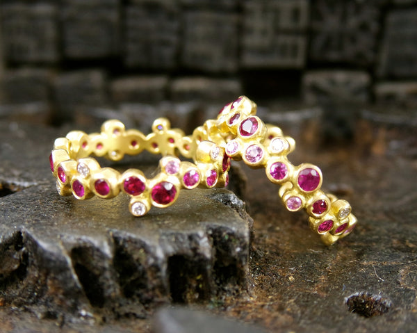Annie Fensterstock 18K Yellow Gold  Ruby Pink Sapphire and Diamond Vega Ring