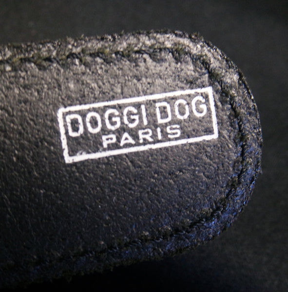Doggie Dog "Hug Me I'm Famous" Leather Dog Collar